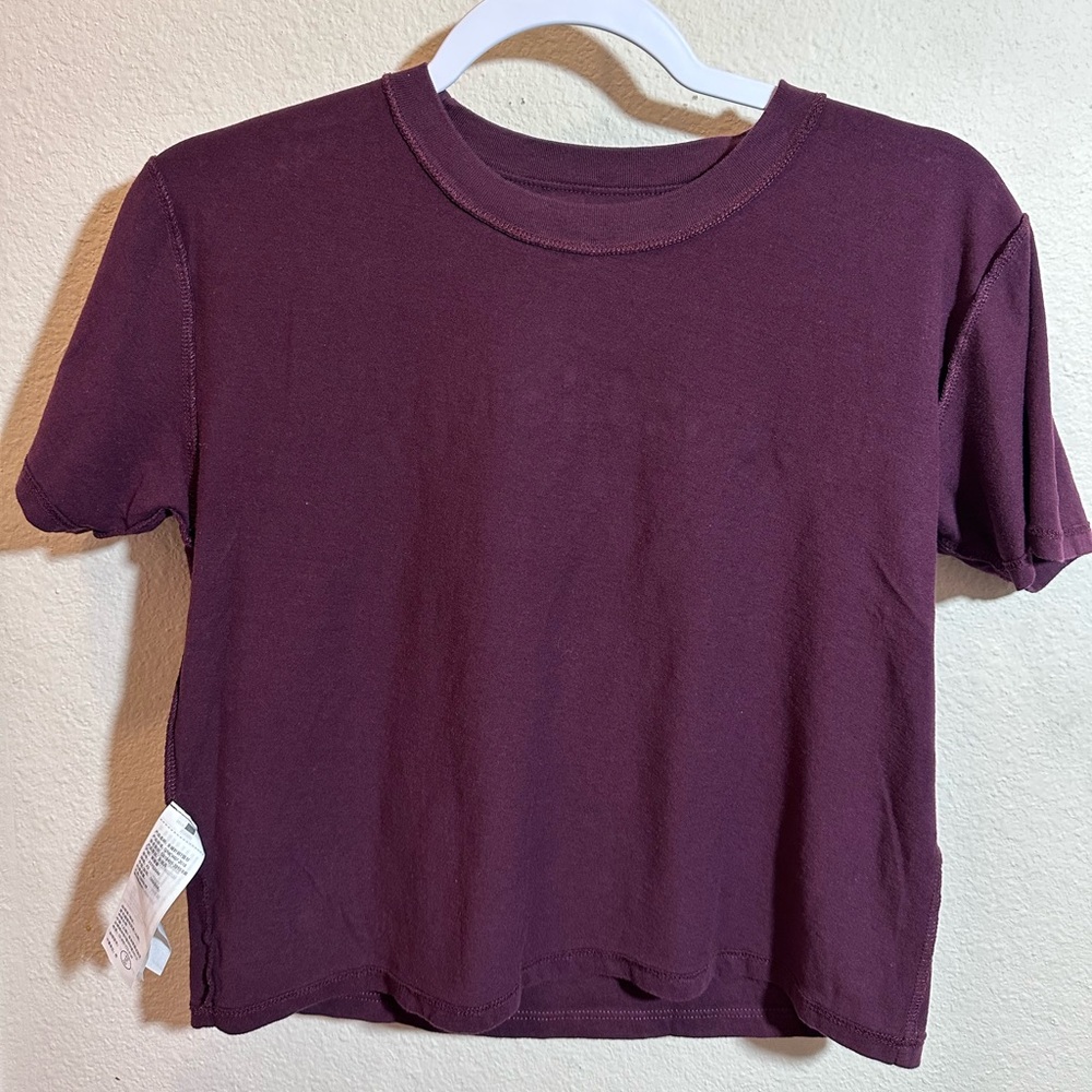 HOLLISTER. XS cropped maroon HOLLISTER top. 100% Cotton - Picture 5 of 6
